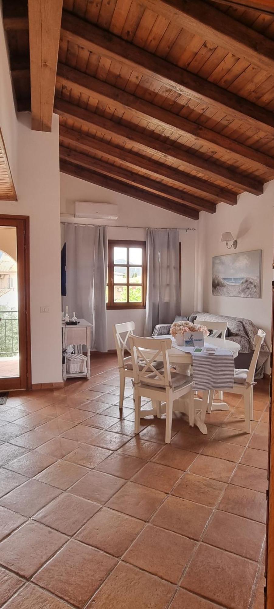 Q Home San Teodoro Екстер'єр фото